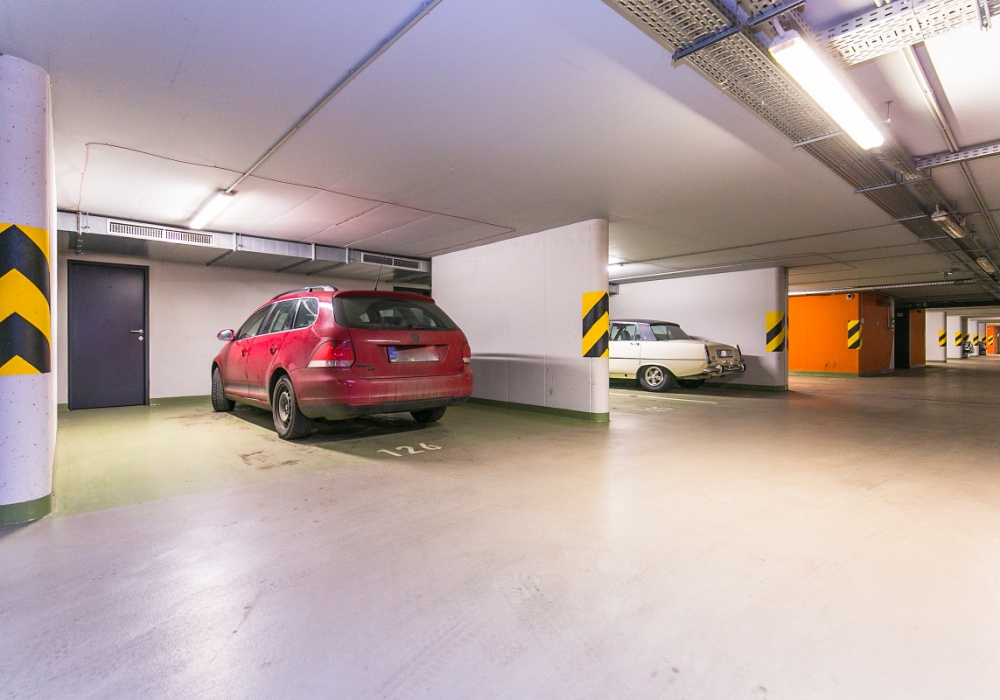 Parking space + cellar